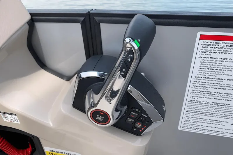 Slide: The Image of Harris Sunliner 250 Sport 2025 - 16
