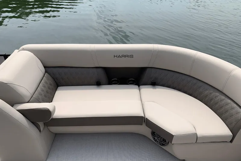 Slide: The Image of Harris Sunliner 250 Sport 2025 - 19