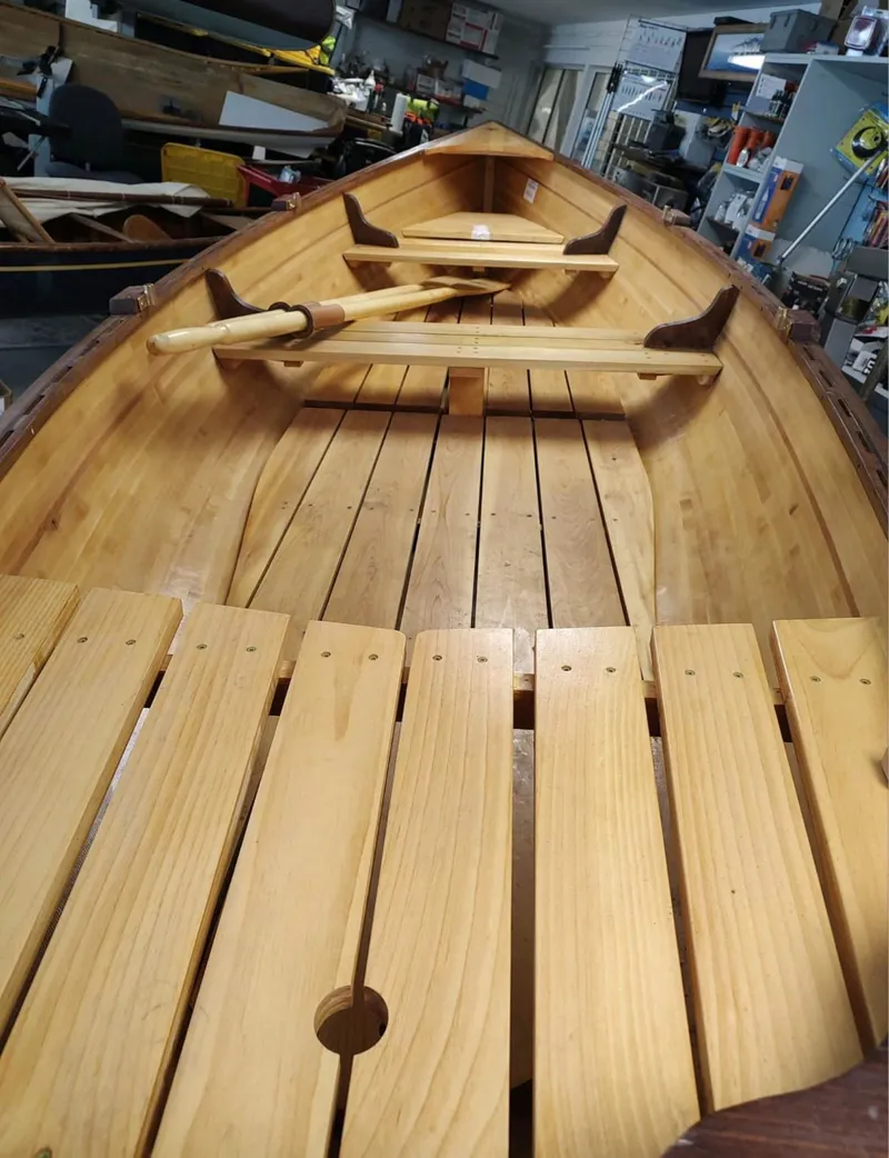 The Image of Custom Cedar Strip boat interior, wooden seats and oars, 2016 model. - 1
