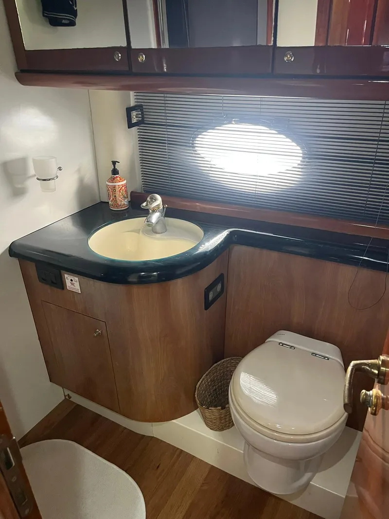 Slide: The Image of Sunseeker Predator 74 2000 - 101