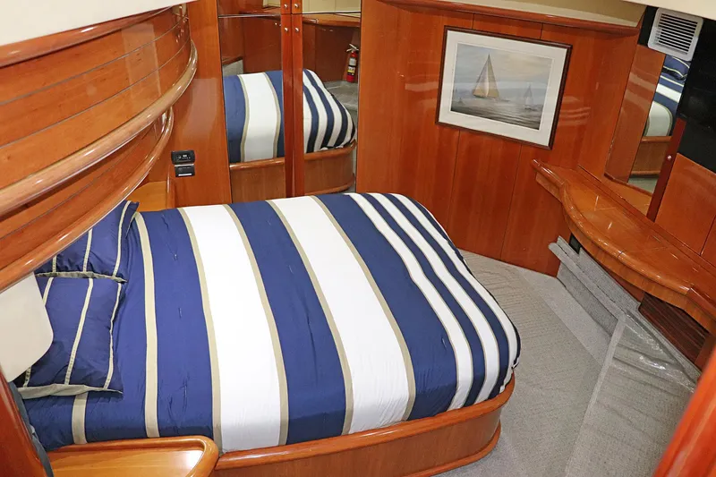 Slide: The Image of Sunseeker Predator 74 2000 - 58