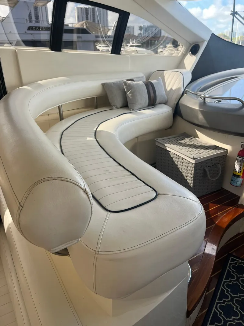 Slide: The Image of Sunseeker Predator 74 2000 - 90