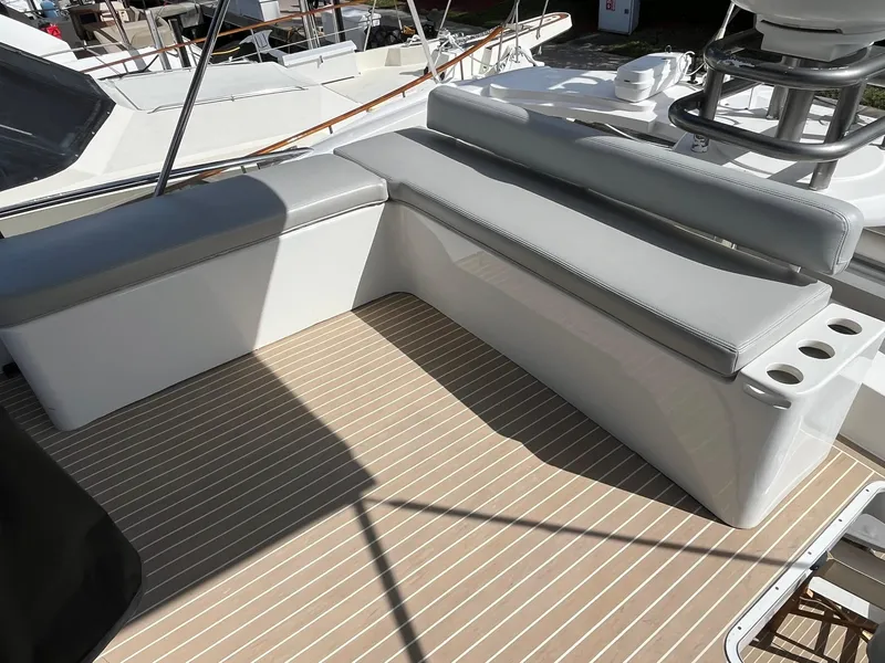 Slide: The Image of Sunseeker Predator 74 2000 - 94