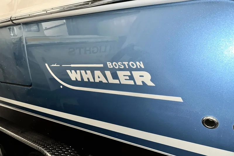 Slide: The Image of Boston Whaler 330 Outrage 2017 - 3