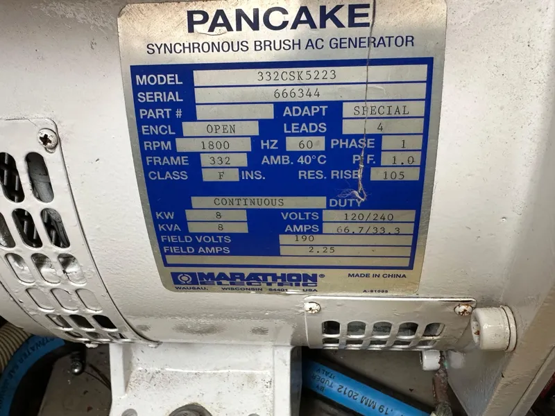 Slide: The Image of Shannon 43 Classic Cutter 1985 - 106