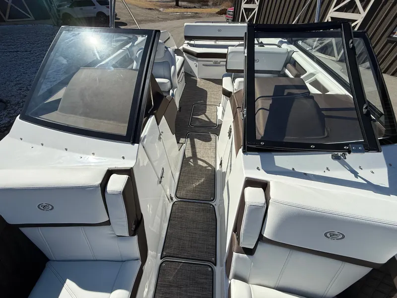 Slide: The Image of Cobalt R6 2025 - 575