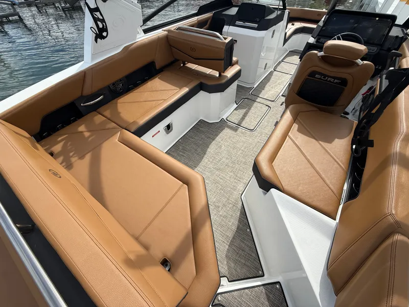 Slide: The Image of Cobalt R6 Surf 2025 - 755