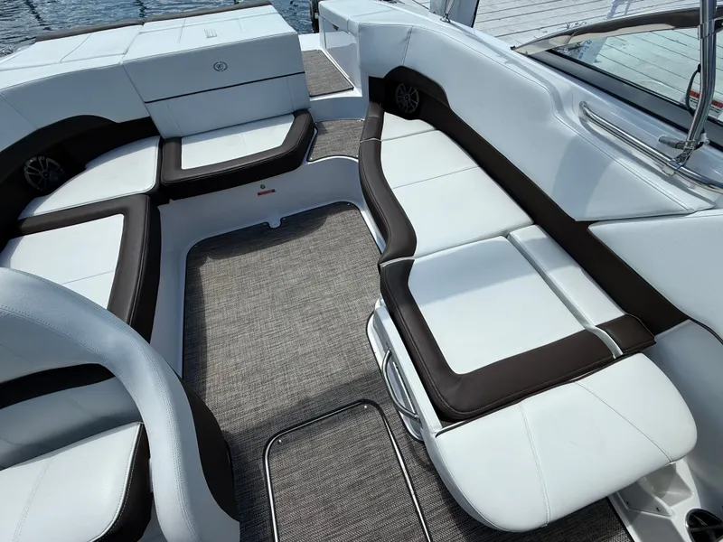 Slide: The Image of Cobalt 220S 2023 - 224