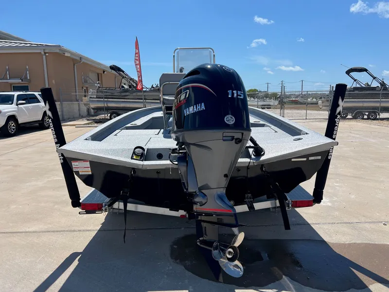 Slide: The Image of Xpress H20B Bay 2025 - 11