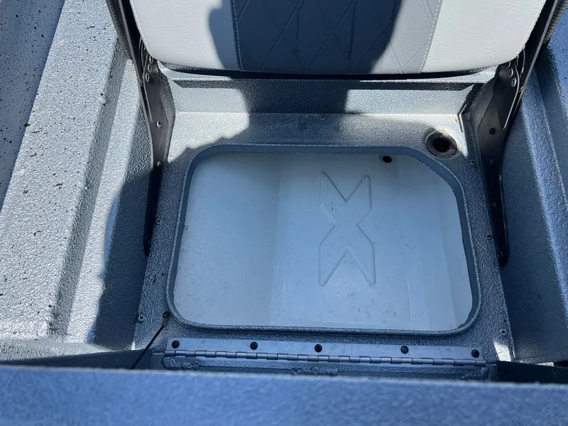 Slide: The Image of Xpress H20B Bay 2025 - 23