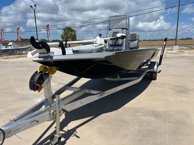 Slide: The Image of Xpress H20B Bay 2025 - 5