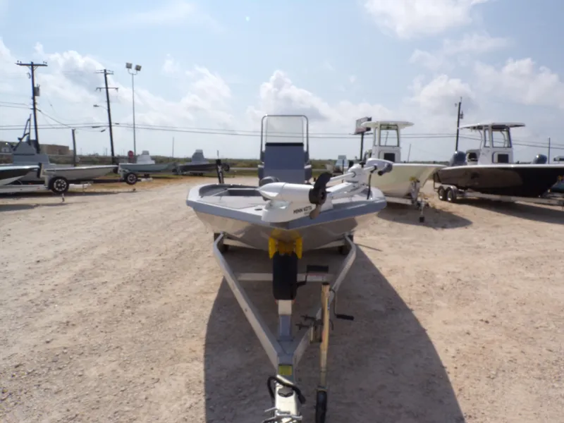 Slide: The Image of Xpress H210B Bay 2025 - 5