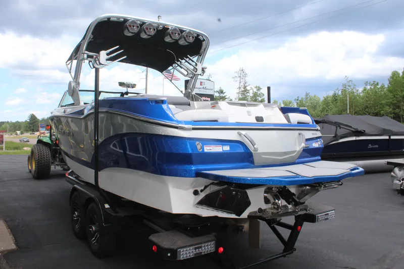 Slide: The Image of MasterCraft X24 2022 - 3