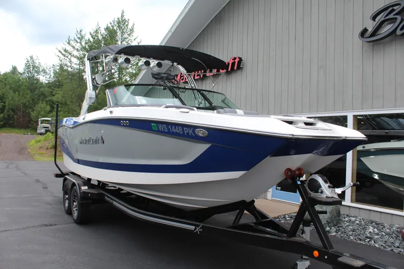 Slide: The Image of MasterCraft X24 2022 - 5