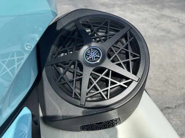 Slide: The Image of Yamaha FX Cruiser HO 2025 - 14