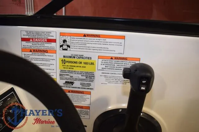 Slide: The Image of Bayliner D20 2025 - 21