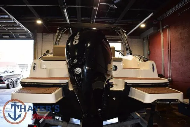 Slide: The Image of Bayliner D20 2025 - 8