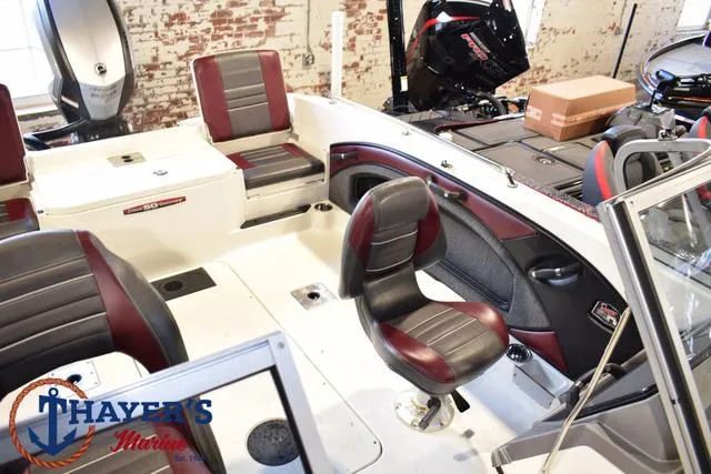 Slide: The Image of Ranger 1880MS 2018 - 18