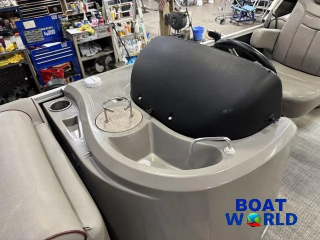 Slide: The Image of Premier Alante 240 DL 2019 - 52