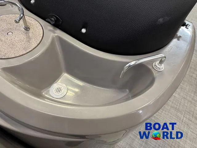 Slide: The Image of Premier Alante 240 DL 2019 - 53