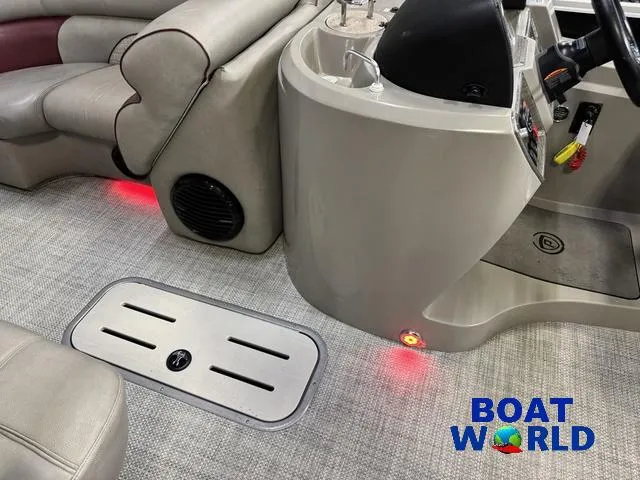 Slide: The Image of Premier Alante 240 DL 2019 - 70