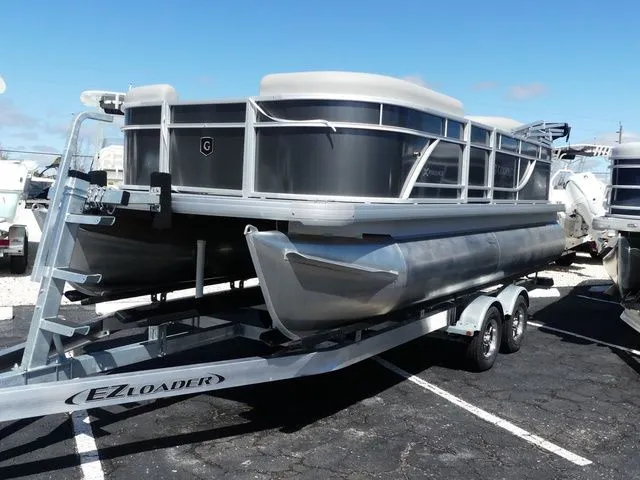 Slide: The Image of Godfrey Godfrey Xperience 1886 CX 2025 - 4