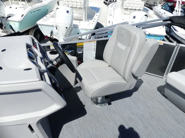 Slide: The Image of Godfrey Godfrey Xperience 1886 CX 2025 - 7