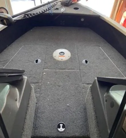 Slide: The Image of Alumacraft COMPETITOR 165 2017 - 3