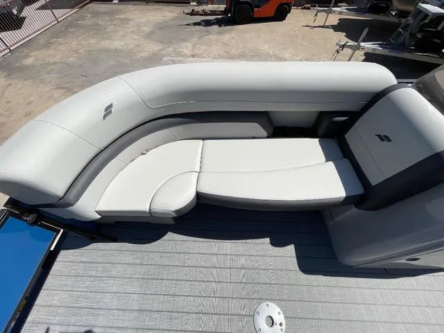 Slide: The Image of Starcraft EXS 1 FD 2025 - 7