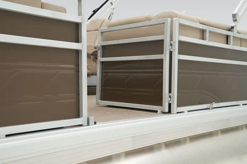 Slide: The Image of Sun Tracker SportFish 22 XP3 2025 - 71