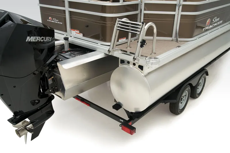 Slide: The Image of Sun Tracker SportFish 22 XP3 2025 - 74