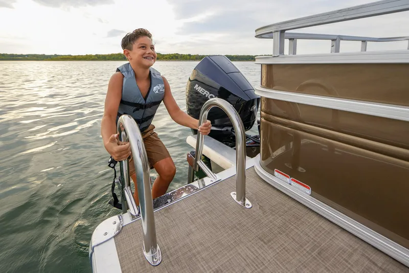 Slide: The Image of Sun Tracker SportFish 22 XP3 2025 - 78