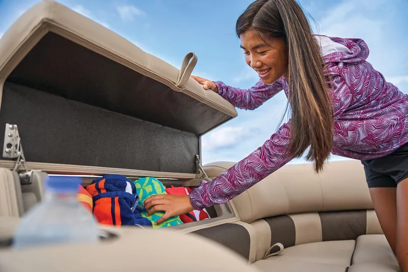 Slide: The Image of Sun Tracker SportFish 22 DLX 2025 - 81