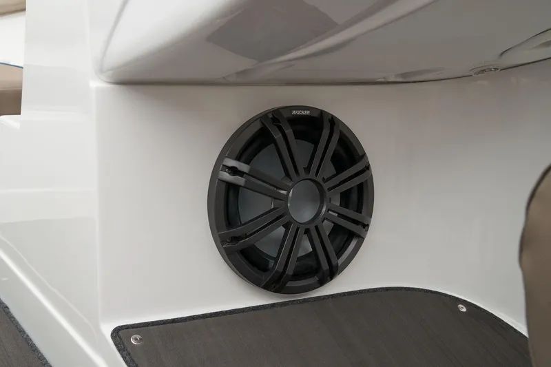 Slide: The Image of Tahoe 210 S 2025 - 29