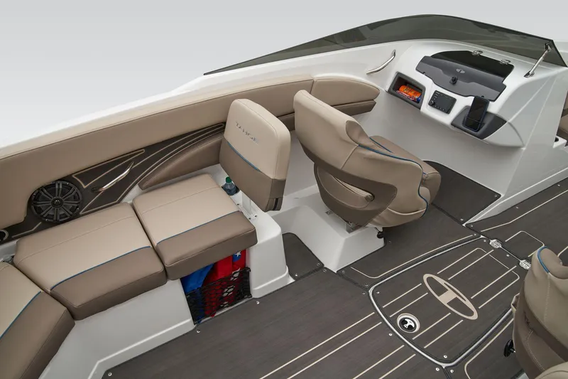 Slide: The Image of Tahoe 210 S 2025 - 39