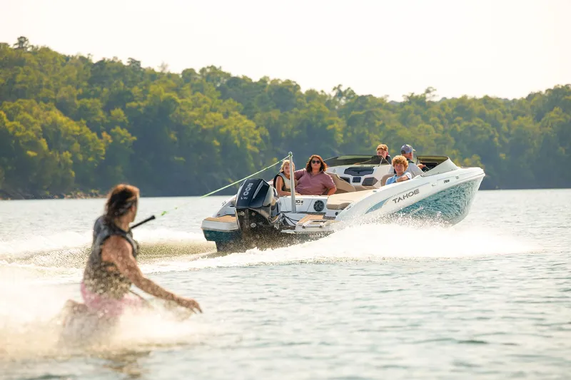 Slide: The Image of Tahoe 210 S 2025 - 99