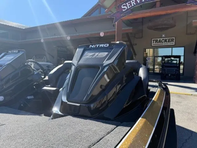 Slide: The Image of 2025 Nitro Z19 Pro boat displayed outside a service center. - 8