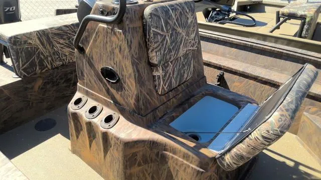 Slide: The Image of G3 Gator Tough 17 CC 2025 - 6