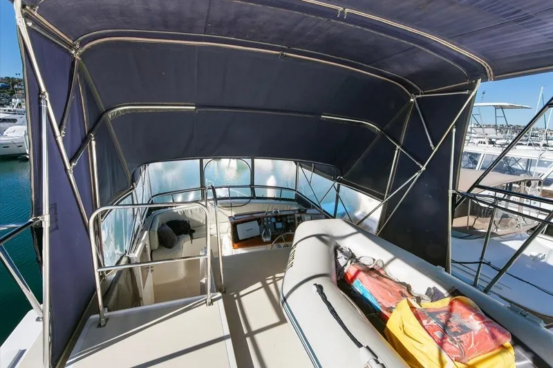 Slide: The Image of 1989 Lien Hwa Vitesse Yachtfisher with covered deck and seating area. - 40