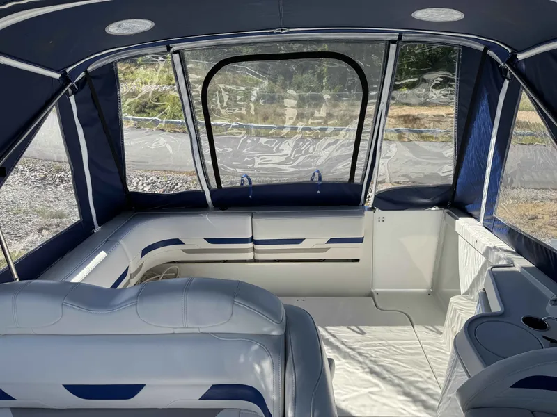 Slide: The Image of Formula 31 Performance Cruiser 2003 - 5