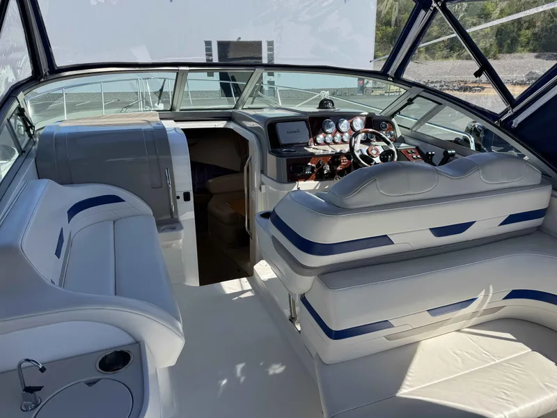 Slide: The Image of Formula 31 Performance Cruiser 2003 - 6