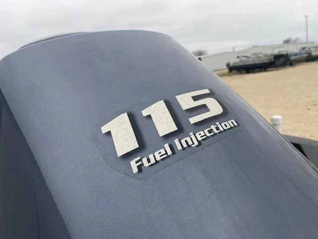 Slide: The Image of 2009 Xpress DVX175 outboard motor with 115 fuel injection label. - 4