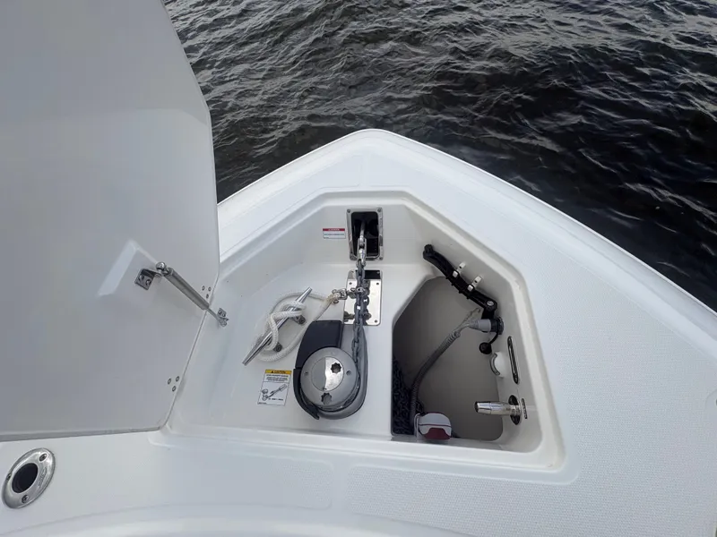Slide: The Image of Boston Whaler 360 Outrage 2026 - 52