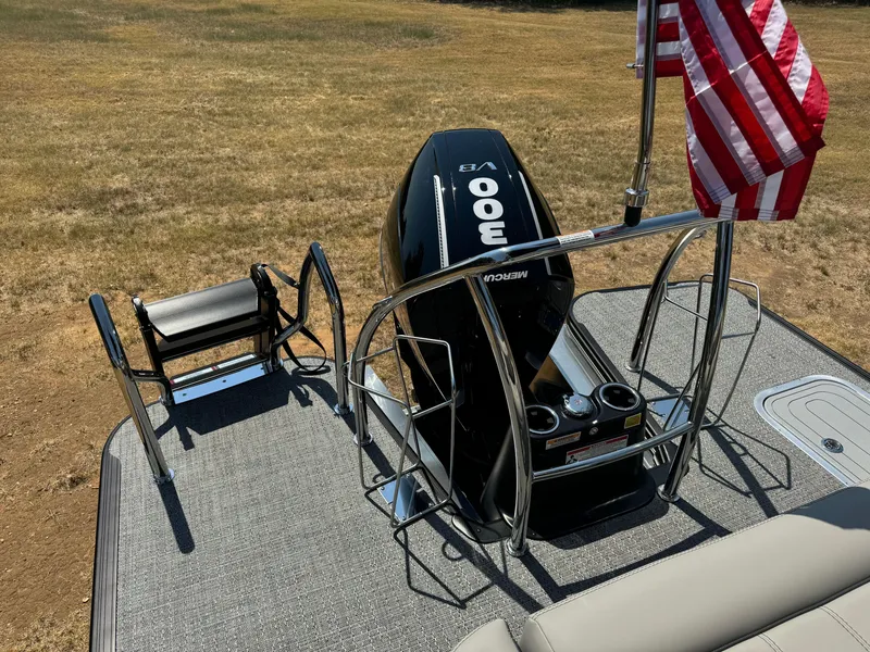 Slide: The Image of 2025 BARLETTA L23UA - Image 14 - 14