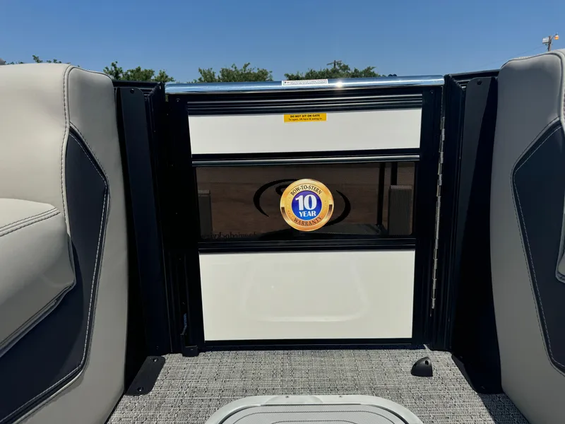 Slide: The Image of 2025 BARLETTA L23UA - Image 16 - 16