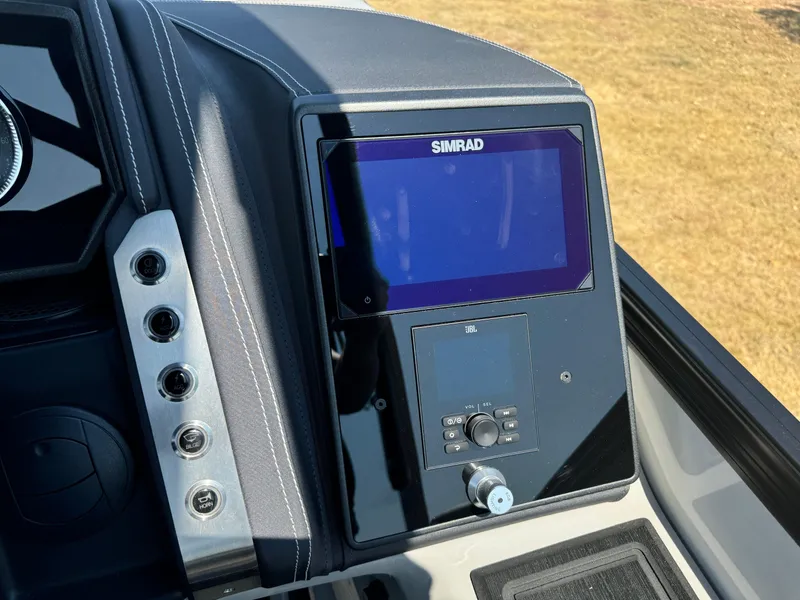 Slide: The Image of 2025 BARLETTA L23UA - Image 23 - 23