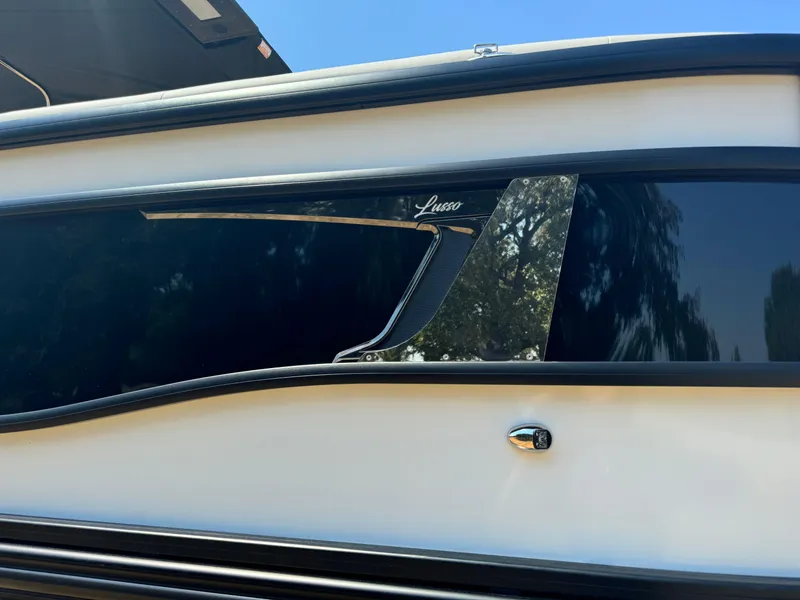 Slide: The Image of 2025 BARLETTA L23UA - Image 8 - 8