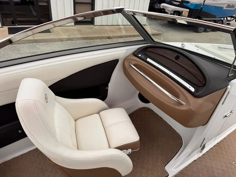 Slide: The Image of 2015 COBALT 210 - Image 16 - 16