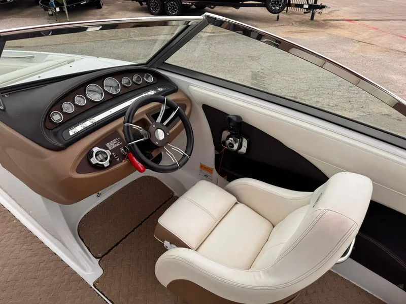 Slide: The Image of 2015 COBALT 210 - Image 17 - 17