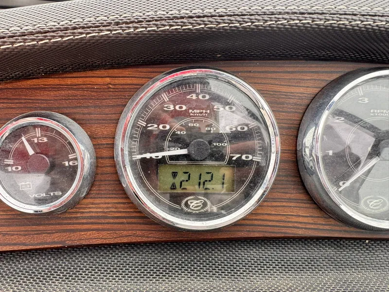 Slide: The Image of 2015 COBALT 210 - Image 19 - 19